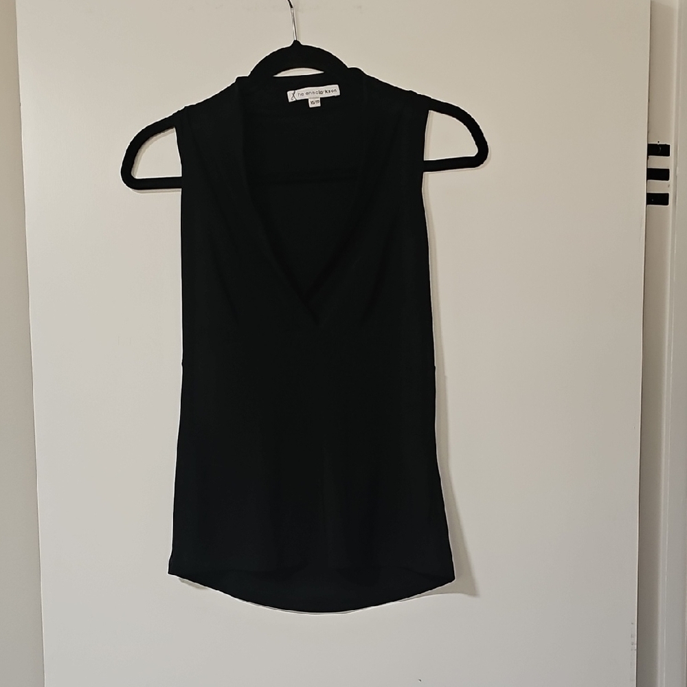 Elegant Black Sleeveless Blouse